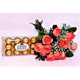 Buquê 12 Rosas Bebê + Ferrero Rocher